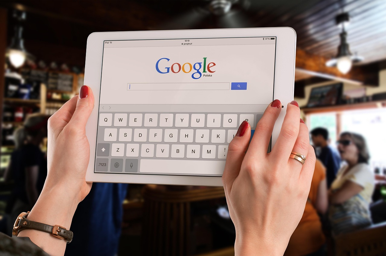 Правев ужасни игри со AI-алатката Playground на Google